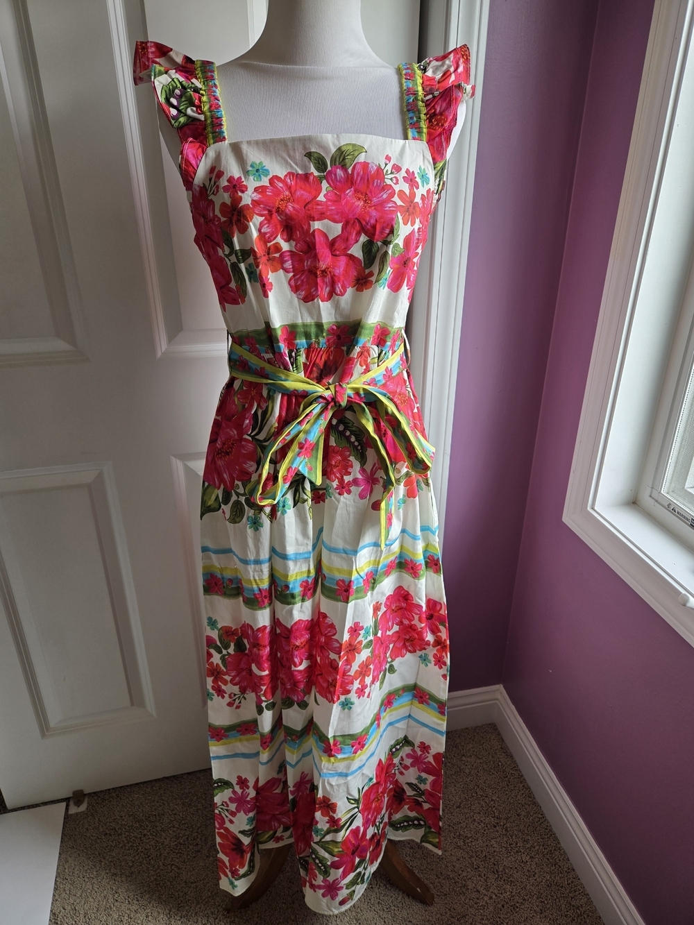 NWT Maude Vivante Elise Maxi Dress in Summer Blooms Size - Medium